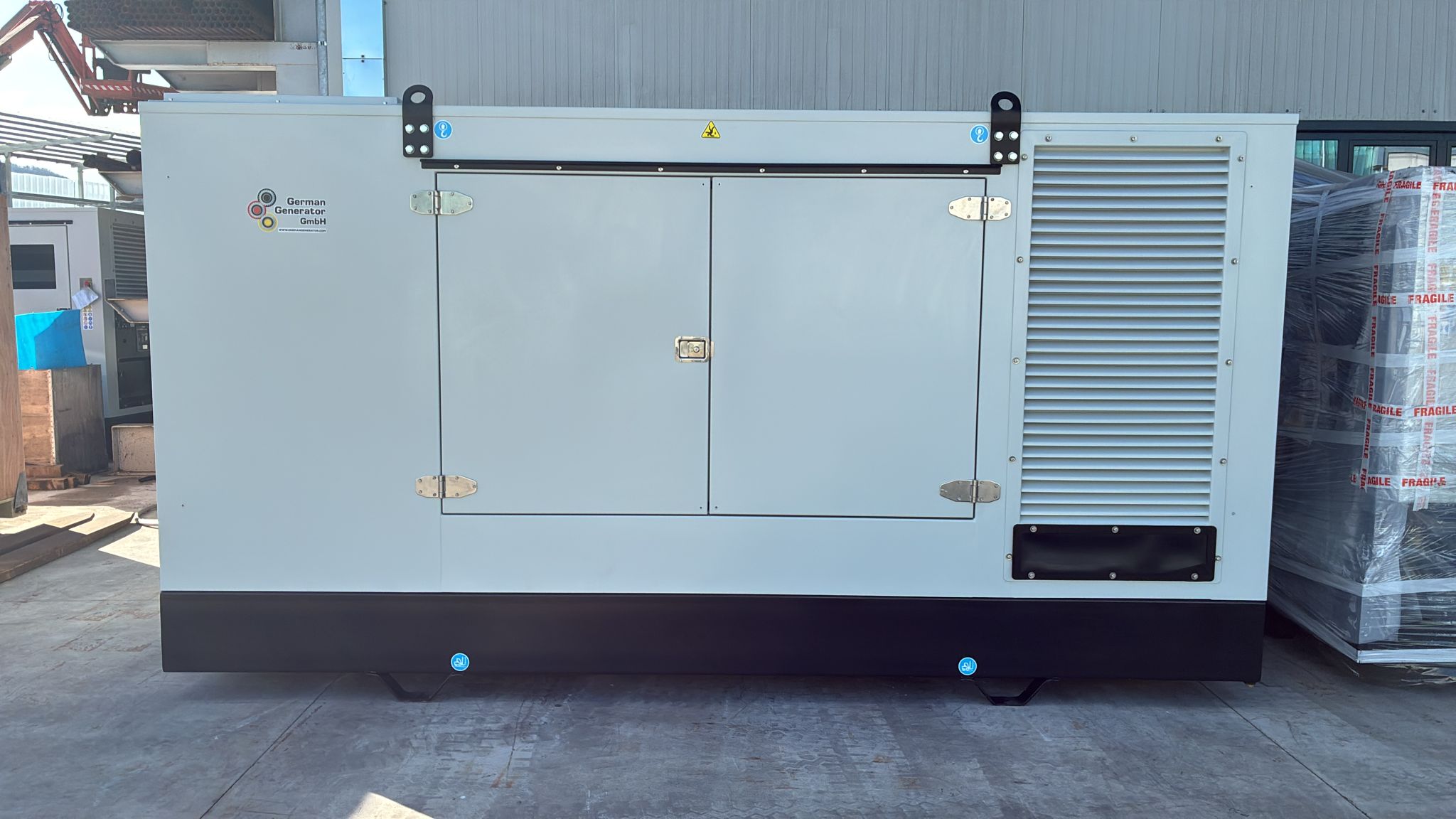 Soundproofed standby generator set 385 kVA with Baudouin diesel engine and Leroy Somer alternator